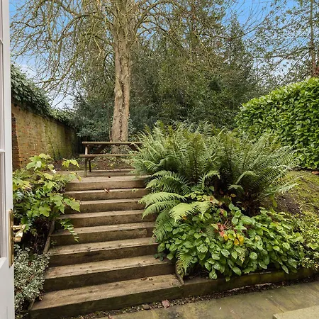 Pass The Keys No. 5 - Chestnut Holiday home